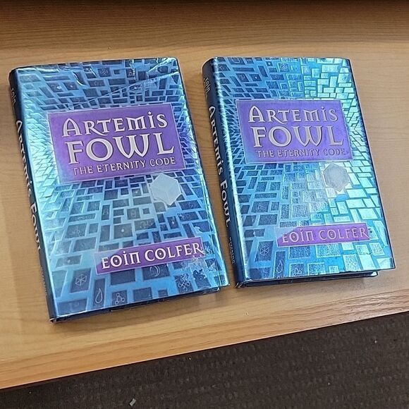 5 Artemis Fowl series books - Picture 2 of 9